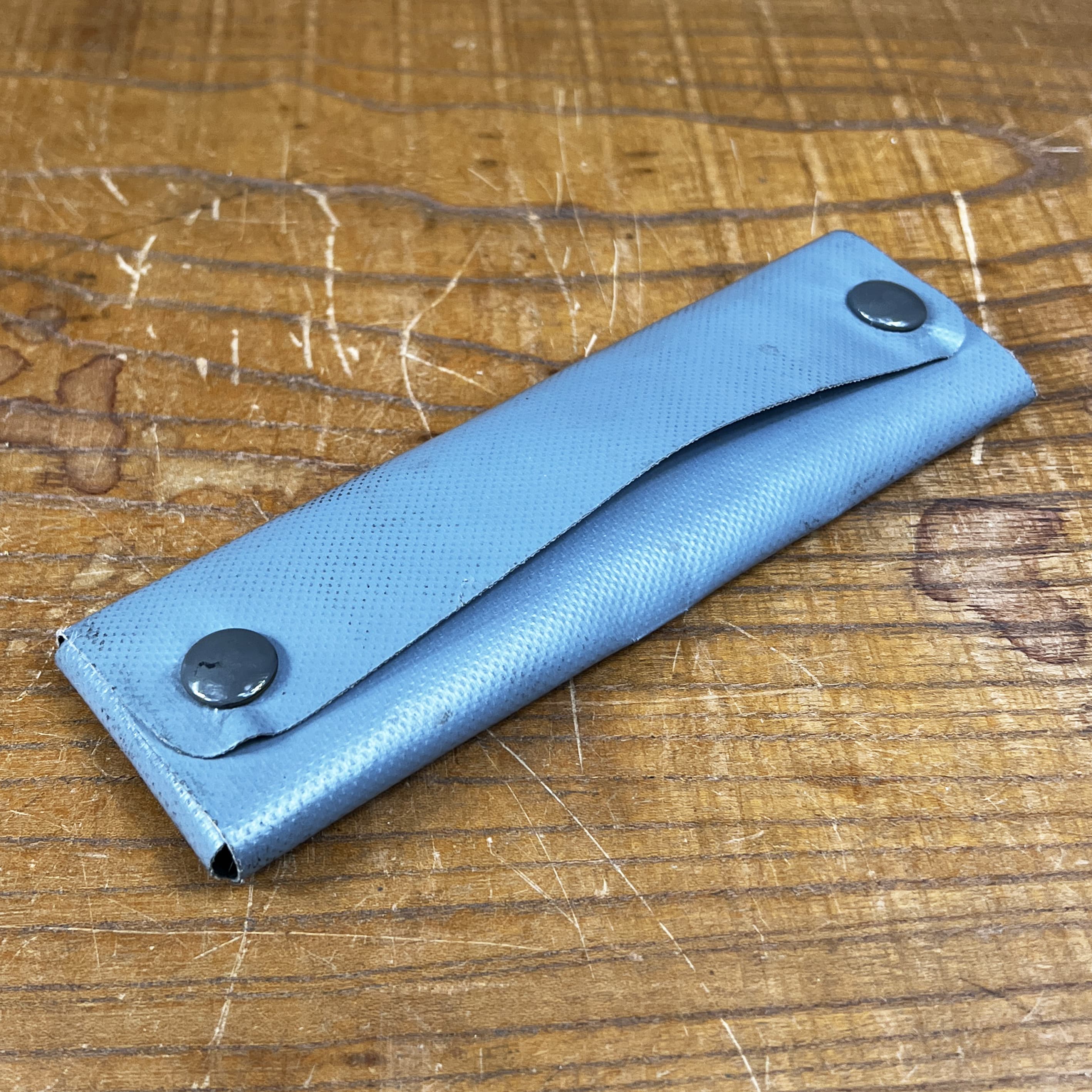 オーストリア軍放出品 カトラリーケース トラック幌 全長19cm [ 難あり ] ミリタリ...
