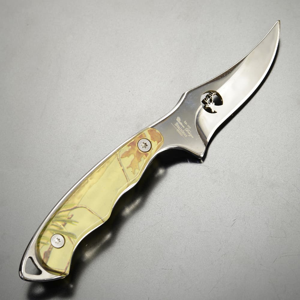 ミリタリーショップ レプマートのElk Ridge スキナー Upsweptブレード ER-059CA ハンター 迷彩仕上げ パッカウッドハンドル エルクリッジ アップスウェプト フィクスドブレード 木製ハンドル カモフィニッシュ ガットフック 通販 販売 スキニングナイフ スキナーナイフ スキンニングナイフ 解体ナイフ｜アングル2