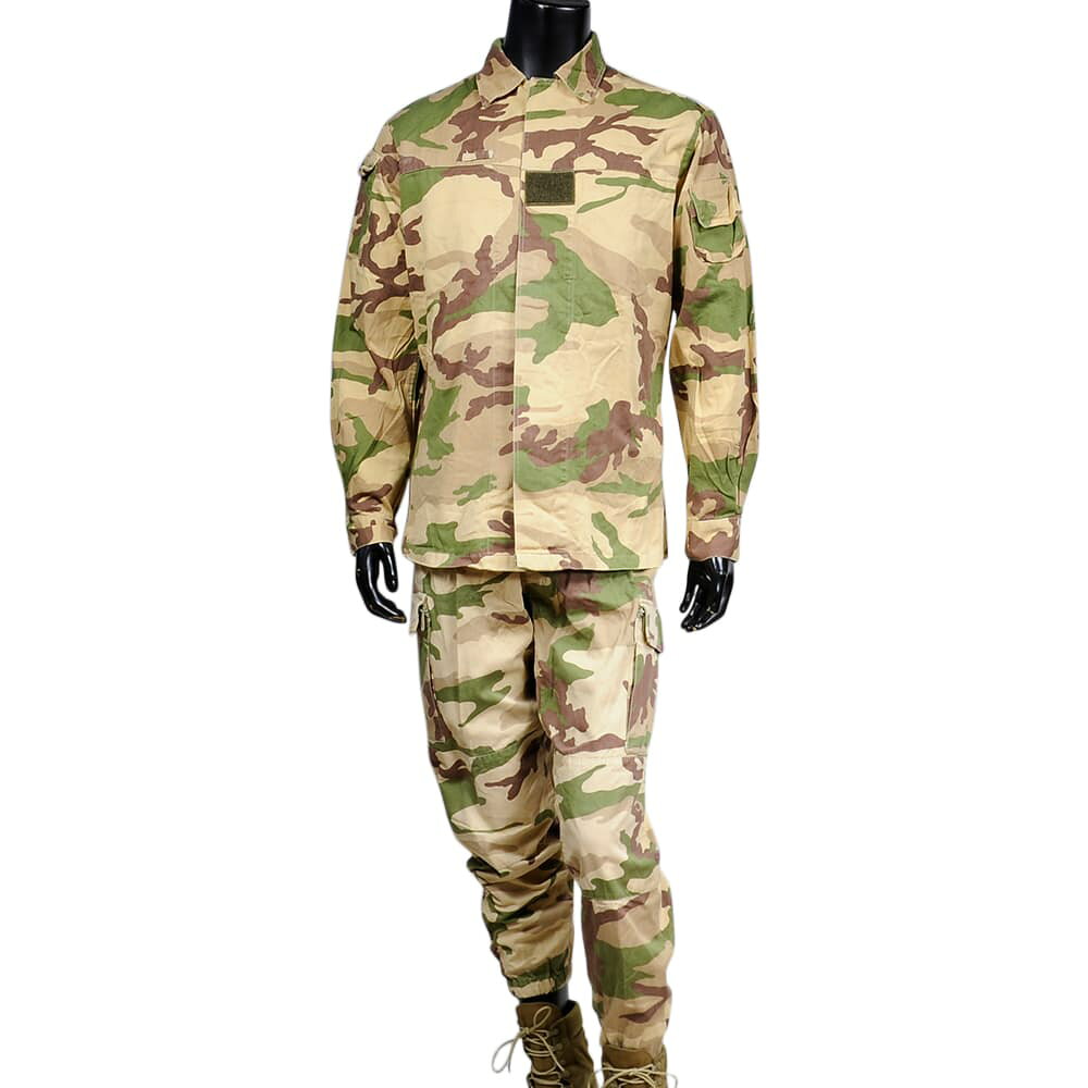 ミリタリーショップ レプマートのイタリア軍放出品 迷彩服 BDU 上下セット M92デザートリーフ迷彩 [ 44 ] 伊軍 M92砂漠用迷彩 戦闘服 バトルユニフォーム 軍服 ミリタリーサープラス ミリタリーグッズ イタリア軍サープラス イタリア軍実物 イタリア軍払い下げ品 ACU コンバットファティーグ 野戦服｜アングル2