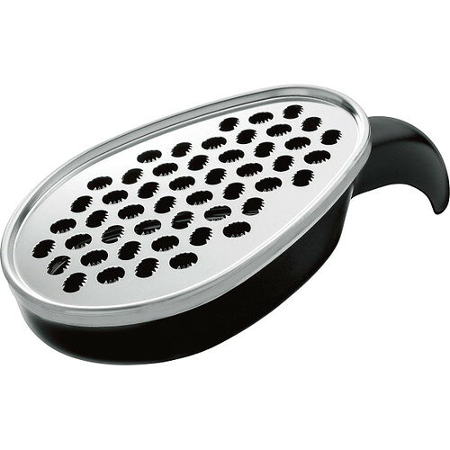 ●紙袋のご用意はできません。●ギフト商品のため納品書は同梱されません。●メーカー都合により、デザイン・内容等が変更になる場合がございます。●ご注文者様宛以外へ発送の場合、お届け先様の転居・住所不明・長期不在などが発生した際は商品をご依頼主様へ転送させていただきます。切れ味のよい刃で目詰まりしにくく食材の味や風味が失われません。おろし金の傾斜により力が入りやすく軽くおろせます。滑り止め付容器としっかり握れるハンドルで安定した調理ができます。縦おろしでは粗いおろし、円おろしで細かいおろしが楽しめます。粗いおろしはみぞれ鍋など、細かいおろしは焼き魚、天ぷら等にぴったりです。■材質:本体=ポリプロピレン、刃=ステンレス鋼、滑り止め=CBRゴム■商品サイズ:現品約11.5×22.5×6.5cm■箱サイズ:12×7.5×27【用途】引出物 結婚内祝 婚家 結婚祝 出産内祝 出産祝 仏事 快気 新築 記念 贈答 お返し お祝い 御祝 香典返し 法事 法要 引越し 新築祝い お中元 お歳暮　敬老の日 還暦 賀寿 母の日 父の日 自分へのご褒美　自分へのお取り寄せグルメなど 快気祝い 成人お祝い 金婚式 銀婚式 入籍記念日 白寿 卒寿 米寿 傘寿 喜寿 古希 還暦祝い 賀寿 長寿祝い 緑寿 入園祝い 入学祝い 卒業祝い 就職祝い 新築祝い 開店祝い お土産 お誕生日プレゼント お年賀 お中元ギフト 会社 企業 残暑見舞い●紙袋のご用意はできません。 ●ギフト商品のため納品書は同梱されません。 ●メーカー都合により、デザイン・内容等が変更になる場合がございます。 ●ご注文者様宛以外へ発送の場合 お届け先様の転居・住所不明・長期不在などが発生した際は 商品をご依頼主様へ転送させていただきます。