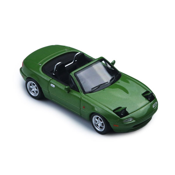 発売予定日入荷日未定メーカーATS-MODELS登場作品---商品詳細世界中で愛される初代MX-5(ロードスター)が、ATS MODELSより精密な1/64スケールで登場。最大の特徴は、付属の専用パーツで「舌出し(あかんべえ)」の愛くるしい表情を再現できるユニークなギミックです。手のひらサイズながら、実車の美しいラインと質感をダイキャスト合金で再現。刻印入りの専用台座とアクリルケースが付属し、コレクションとして、また車好きな方へのギフトとしても最適な、遊び心あふれる特別な一台です。原型製作---サイズ1/64スケール商品仕様ダイキャスト製 塗装済み完成品 ミニカーパッケージ---備考2026年6月発売予定ですが、発売が大幅に変更となる可能性があるため、入荷日未定とさせていただいております。※商品の画像は試作品、実機・実車、イメージCGなどを内容の補助的説明として掲載いたしておりますので、実際の商品と異なる場合が御座います。個数制限お1人様2個まで■ ご予約商品全般に関するご注意当店では十分な数量を発注したうえでご予約を承っておりますが、生産上の都合などにより、入荷直前で数量を調整されてしまう場合が稀に御座います。その場合メールでご連絡のうえ、原則ご注文先着順でのご提供となります。また、複数個のご注文を減数させて頂いたり、ご注文自体を取り消しとさせて頂く場合が御座います。予めご了承頂けますようお願い致します。※2019年4月1日より、ご予約商品はお支払い方法に関わらず単体のみでの受付となります。上記日時以降にご予約商品を複数同時にご注文された場合、自動的にキャンセル処理が行われますのでご注意下さい。2019年3月31日以前にご注文の場合、同梱・分割につきましては以下からご確認下さい。ご注文管理システム概要※商品の大幅な延期についてメーカーの都合により発売の大幅な遅れが発生する可能性がございます。発売延期発生から1年以上情報が途絶えたものは、当店の判断で受注を一旦白紙とさせて頂く場合が御座います。正確な情報が入り次第、改めて受注を取り直し致します。また、2019年4月1日より、注文日より1年以上経過したご注文は、システム上強制キャンセルされることとなりました。予めご了承下さい。※ご予約商品のキャンセルについてご注文のキャンセルは発売延期時等も含み原則不可となりますので、十分ご検討の上お申し込み下さい。代金引換発送後の受け取り拒否などは、往復分の送料等諸経費をご請求させて頂きます。尚、複数個（2個以上）のご注文、海外メーカーの商品、1万円を超える高額商品のご注文はキャンセルを一切承る事が出来ませんので、十分ご検討のうえご注文下さい。また、キャンセル履歴のある方のご注文は、当店の判断でご注文をお断りさせて頂く場合が御座いますので予めご了承下さい。※商品の発送時期について◎ ご予約商品は入荷翌営業日より発送されます。営業日に付きましては、トップページのカレンダーをご確認下さい。入荷日が週末にあたる場合は、翌週の発送になります。お急ぎの発送に対応出来ない場合が御座いますので予めご了承下さい。※長期のお取り置きはしておりません。※当社が運営する他店舗でのご注文とはおまとめが出来ません。※お引越しや長期出張の際は事前にメールでご連絡下さい。※ラッピングサービス、海外発送は行っておりませんので予めご了承下さい。JAN CODE：4981932087917
