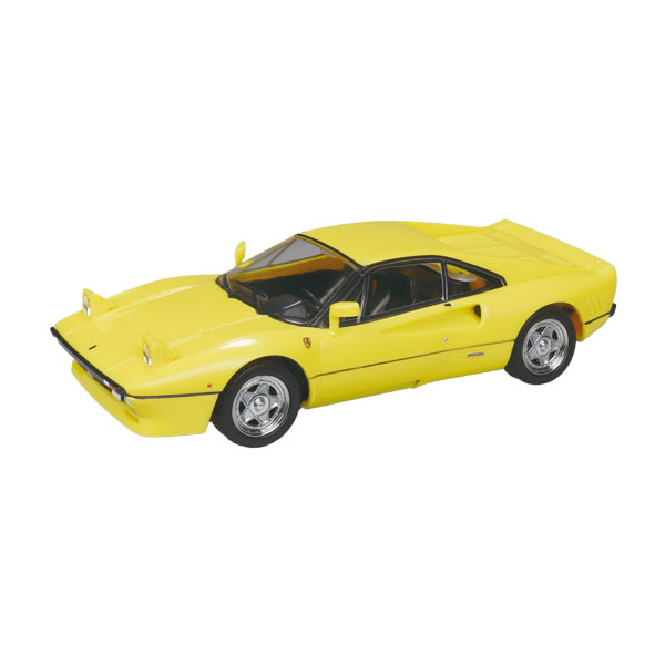 発売予定日2026年10月予定メーカーアオシマ登場作品---商品詳細スーパーカーの始祖、ロードゴーイング・レーシングカー 堂々登場。＜完全新金型＞流麗なボディ、縦置きミッドシップのV型8気筒ツインターボエンジン。のちのフェラーリにおけるスーパーカーたちの始祖ともされる、公道を走るレーシングカー GTO (288GTO)が楽プラ スナップキットシリーズに登場します。実車スキャンでGTOのグラマラスなボディラインを忠実に再現。ホイールはセンターロック方式星型マグネシウムホイール仕様です。・パーツ点数40点のお手軽モデル・リトラクタブルヘッドライト開閉選択式・塗り分けの必要な部分はシールで再現●ボディカラー：No.28-YW イエロー■塗装不要ボディ色をプラスチック材料の着色で再現する事により、塗装不要となりました。ツヤツヤのボディも見どころです。■接着剤不要はめ込み式を採用する事で接着剤が不要となりました。■少ないパーツで高い再現性キットを簡略化しながらも1/32スケールで高い再現性を実現しました。Produced under license of Ferrari S.p.A. The name FERRARI，the PRANCING HORSE device，all associated logos and distinctive designs，including the design of Ferrari cars，are property of Ferrari S.p.A.Produced under license of M.C.G.：Maisto and Bburago.原型製作---サイズ1/32スケール商品仕様プラスチックモデルパッケージ---備考※組み立て・塗装の必要なプラモデルです。完成品ではございませんのでご注意ください。※商品の画像は試作品、実機・実車、イメージCGなどを内容の補助的説明として掲載いたしておりますので、実際の商品と異なる場合が御座います。個数制限お1人様3個まで■ ご予約商品全般に関するご注意当店では十分な数量を発注したうえでご予約を承っておりますが、生産上の都合などにより、入荷直前で数量を調整されてしまう場合が稀に御座います。その場合メールでご連絡のうえ、原則ご注文先着順でのご提供となります。また、複数個のご注文を減数させて頂いたり、ご注文自体を取り消しとさせて頂く場合が御座います。予めご了承頂けますようお願い致します。※2019年4月1日より、ご予約商品はお支払い方法に関わらず単体のみでの受付となります。上記日時以降にご予約商品を複数同時にご注文された場合、自動的にキャンセル処理が行われますのでご注意下さい。2019年3月31日以前にご注文の場合、同梱・分割につきましては以下からご確認下さい。ご注文管理システム概要※商品の大幅な延期についてメーカーの都合により発売の大幅な遅れが発生する可能性がございます。発売延期発生から1年以上情報が途絶えたものは、当店の判断で受注を一旦白紙とさせて頂く場合が御座います。正確な情報が入り次第、改めて受注を取り直し致します。また、2019年4月1日より、注文日より1年以上経過したご注文は、システム上強制キャンセルされることとなりました。予めご了承下さい。※ご予約商品のキャンセルについてご注文のキャンセルは発売延期時等も含み原則不可となりますので、十分ご検討の上お申し込み下さい。代金引換発送後の受け取り拒否などは、往復分の送料等諸経費をご請求させて頂きます。尚、複数個（2個以上）のご注文、海外メーカーの商品、1万円を超える高額商品のご注文はキャンセルを一切承る事が出来ませんので、十分ご検討のうえご注文下さい。また、キャンセル履歴のある方のご注文は、当店の判断でご注文をお断りさせて頂く場合が御座いますので予めご了承下さい。※商品の発送時期について◎ ご予約商品は入荷翌営業日より発送されます。営業日に付きましては、トップページのカレンダーをご確認下さい。入荷日が週末にあたる場合は、翌週の発送になります。お急ぎの発送に対応出来ない場合が御座いますので予めご了承下さい。※長期のお取り置きはしておりません。※当社が運営する他店舗でのご注文とはおまとめが出来ません。※お引越しや長期出張の際は事前にメールでご連絡下さい。※ラッピングサービス、海外発送は行っておりませんので予めご了承下さい。JAN CODE：4905083201800