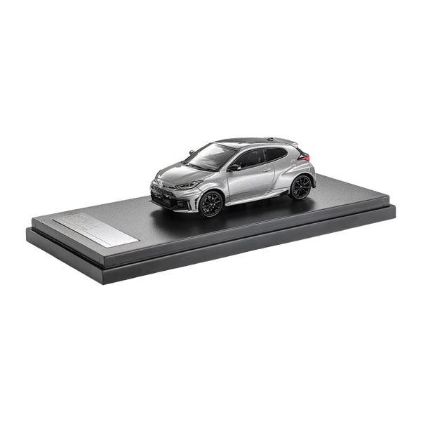 発売予定日入荷日未定メーカーZZ MTM models登場作品---商品詳細精密ミニカーのLCD MODELSから、1/64スケール新レーベル「ZZ MTM models」登場！2024年に大幅改良された、限界域での走りと扱いやすさを徹底的に磨き上げたGRヤリスのフラッグシップモデルです。このスケールでもエッチングで作られたフロントグリルから覗くインタークーラーの「GR FOUR」の文字も再現されています。原型製作---サイズ1/64スケール商品仕様ダイキャスト製 塗装済み完成品 ミニカーパッケージ---備考2026年11月発売予定ですが、発売が大幅に変更となる可能性があるため、入荷日未定とさせていただいております。※商品の画像は試作品、実機・実車、イメージCGなどを内容の補助的説明として掲載いたしておりますので、実際の商品と異なる場合が御座います。個数制限お1人様2個まで■ ご予約商品全般に関するご注意当店では十分な数量を発注したうえでご予約を承っておりますが、生産上の都合などにより、入荷直前で数量を調整されてしまう場合が稀に御座います。その場合メールでご連絡のうえ、原則ご注文先着順でのご提供となります。また、複数個のご注文を減数させて頂いたり、ご注文自体を取り消しとさせて頂く場合が御座います。予めご了承頂けますようお願い致します。※2019年4月1日より、ご予約商品はお支払い方法に関わらず単体のみでの受付となります。上記日時以降にご予約商品を複数同時にご注文された場合、自動的にキャンセル処理が行われますのでご注意下さい。2019年3月31日以前にご注文の場合、同梱・分割につきましては以下からご確認下さい。ご注文管理システム概要※商品の大幅な延期についてメーカーの都合により発売の大幅な遅れが発生する可能性がございます。発売延期発生から1年以上情報が途絶えたものは、当店の判断で受注を一旦白紙とさせて頂く場合が御座います。正確な情報が入り次第、改めて受注を取り直し致します。また、2019年4月1日より、注文日より1年以上経過したご注文は、システム上強制キャンセルされることとなりました。予めご了承下さい。※ご予約商品のキャンセルについてご注文のキャンセルは発売延期時等も含み原則不可となりますので、十分ご検討の上お申し込み下さい。代金引換発送後の受け取り拒否などは、往復分の送料等諸経費をご請求させて頂きます。尚、複数個（2個以上）のご注文、海外メーカーの商品、1万円を超える高額商品のご注文はキャンセルを一切承る事が出来ませんので、十分ご検討のうえご注文下さい。また、キャンセル履歴のある方のご注文は、当店の判断でご注文をお断りさせて頂く場合が御座いますので予めご了承下さい。※商品の発送時期について◎ ご予約商品は入荷翌営業日より発送されます。営業日に付きましては、トップページのカレンダーをご確認下さい。入荷日が週末にあたる場合は、翌週の発送になります。お急ぎの発送に対応出来ない場合が御座いますので予めご了承下さい。※長期のお取り置きはしておりません。※当社が運営する他店舗でのご注文とはおまとめが出来ません。※お引越しや長期出張の際は事前にメールでご連絡下さい。※ラッピングサービス、海外発送は行っておりませんので予めご了承下さい。JAN CODE：6971631025127