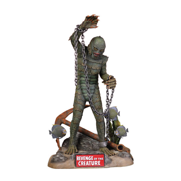 発売予定日2026年11月予定メーカーエクスプラス登場作品半魚人の逆襲商品詳細1955年公開のSFホラー映画「半魚人の逆襲」のクリーチャーを1/8スケールのプラスチックモデルキットでお届けします。半魚人 三部作の2作目となる本作において、最も印象的なシーンであるフロリダのオーシャン・ハーバー海洋研究所に囚われていたクリーチャーをモデル化しました。水かきの付いた特徴的な手、鰓を備えた頭部や全身を覆う鱗など、人間と魚が絶妙に交じり合ったデザインをお楽しみください。また2作目ならではの目元の形状も本作のポイントです。オーシャン・ハーバー研究所の水槽内はクリーチャーと共に多種多様な魚が泳いでいました。中でもカリブ海や大西洋西部に生息するフレンチエンゼルフィッシュは、作品の舞台となったフロリダ周辺の多様な生態系を表すぴったりの存在です。鮮やかな色が情景に彩りを与えます。ぜひ塗装にも挑戦してみてください。 ※本商品は2023年8月に発売した「1/8スケール 半魚人の逆襲 プラスチックモデルキット(初版版)」と同じ金型を使用しております。※本商品は未塗装の組み立てキットです。組み立てには別売りの模型用の工具と接着剤を使用ください。※製品の仕様は予告なく変更する場合があります。ご了承ください。(C) Universal City Studios LLC. All Rights Reserved.原型製作---サイズ1/8スケール(全高：約27.5cm(台座含む右手先端まで))商品仕様プラスチックモデルパッケージ---備考※組み立て・塗装の必要なプラモデルです。完成品ではございませんのでご注意ください。※商品の画像は試作品、実機・実車、イメージなどを内容の補助的説明として、掲載いたしておりますので実際の商品と異なる場合が御座います。個数制限お1人様3個まで■ ご予約商品全般に関するご注意当店では十分な数量を発注したうえでご予約を承っておりますが、生産上の都合などにより、入荷直前で数量を調整されてしまう場合が稀に御座います。その場合メールでご連絡のうえ、原則ご注文先着順でのご提供となります。また、複数個のご注文を減数させて頂いたり、ご注文自体を取り消しとさせて頂く場合が御座います。予めご了承頂けますようお願い致します。※2019年4月1日より、ご予約商品はお支払い方法に関わらず単体のみでの受付となります。上記日時以降にご予約商品を複数同時にご注文された場合、自動的にキャンセル処理が行われますのでご注意下さい。2019年3月31日以前にご注文の場合、同梱・分割につきましては以下からご確認下さい。ご注文管理システム概要※商品の大幅な延期についてメーカーの都合により発売の大幅な遅れが発生する可能性がございます。発売延期発生から1年以上情報が途絶えたものは、当店の判断で受注を一旦白紙とさせて頂く場合が御座います。正確な情報が入り次第、改めて受注を取り直し致します。また、2019年4月1日より、注文日より1年以上経過したご注文は、システム上強制キャンセルされることとなりました。予めご了承下さい。※ご予約商品のキャンセルについてご注文のキャンセルは発売延期時等も含み原則不可となりますので、十分ご検討の上お申し込み下さい。代金引換発送後の受け取り拒否などは、往復分の送料等諸経費をご請求させて頂きます。尚、複数個（2個以上）のご注文、海外メーカーの商品、1万円を超える高額商品のご注文はキャンセルを一切承る事が出来ませんので、十分ご検討のうえご注文下さい。また、キャンセル履歴のある方のご注文は、当店の判断でご注文をお断りさせて頂く場合が御座いますので予めご了承下さい。※商品の発送時期について◎ ご予約商品は入荷翌営業日より発送されます。営業日に付きましては、トップページのカレンダーをご確認下さい。入荷日が週末にあたる場合は、翌週の発送になります。お急ぎの発送に対応出来ない場合が御座いますので予めご了承下さい。※長期のお取り置きはしておりません。※当社が運営する他店舗でのご注文とはおまとめが出来ません。※お引越しや長期出張の際は事前にメールでご連絡下さい。※ラッピングサービス、海外発送は行っておりませんので予めご了承下さい。JAN CODE：4532149027083