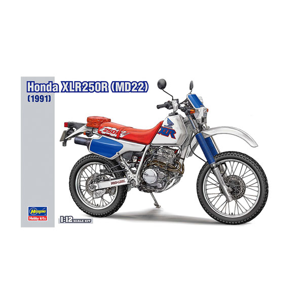 発売予定日2026年11月予定メーカーハセガワ登場作品---商品詳細本格ランドスポーツバイクXLR250R 1991年式の(MD22)をキット化！パーツカラーはフレーム・タンク・シートカウルがホワイト、シート・バッグがレッド、排気管・ハンドルがブラック、エンジン・ホイールがグレー、ライトがクリアーです。ヘッドライト鏡面がメッキパーツ、サイドミラー鏡面のメタルインレットが付属します。追加プラ部品フロントカウルバッグ角目ヘッドライト鏡面角目ヘッドライトレンズ原型製作---サイズ1/12スケール商品仕様プラスチックモデルキットパッケージ---備考※組み立て・塗装の必要なプラモデルです。完成品ではございませんのでご注意ください。※商品の画像は試作品、実機・実車、イメージCGなどを内容の補助的説明として掲載いたしておりますので、実際の商品と異なる場合が御座います。個数制限お1人様3個まで■ ご予約商品全般に関するご注意当店では十分な数量を発注したうえでご予約を承っておりますが、生産上の都合などにより、入荷直前で数量を調整されてしまう場合が稀に御座います。その場合メールでご連絡のうえ、原則ご注文先着順でのご提供となります。また、複数個のご注文を減数させて頂いたり、ご注文自体を取り消しとさせて頂く場合が御座います。予めご了承頂けますようお願い致します。※2019年4月1日より、ご予約商品はお支払い方法に関わらず単体のみでの受付となります。上記日時以降にご予約商品を複数同時にご注文された場合、自動的にキャンセル処理が行われますのでご注意下さい。2019年3月31日以前にご注文の場合、同梱・分割につきましては以下からご確認下さい。ご注文管理システム概要※商品の大幅な延期についてメーカーの都合により発売の大幅な遅れが発生する可能性がございます。発売延期発生から1年以上情報が途絶えたものは、当店の判断で受注を一旦白紙とさせて頂く場合が御座います。正確な情報が入り次第、改めて受注を取り直し致します。また、2019年4月1日より、注文日より1年以上経過したご注文は、システム上強制キャンセルされることとなりました。予めご了承下さい。※ご予約商品のキャンセルについてご注文のキャンセルは発売延期時等も含み原則不可となりますので、十分ご検討の上お申し込み下さい。代金引換発送後の受け取り拒否などは、往復分の送料等諸経費をご請求させて頂きます。尚、複数個（2個以上）のご注文、海外メーカーの商品、1万円を超える高額商品のご注文はキャンセルを一切承る事が出来ませんので、十分ご検討のうえご注文下さい。また、キャンセル履歴のある方のご注文は、当店の判断でご注文をお断りさせて頂く場合が御座いますので予めご了承下さい。※商品の発送時期について◎ ご予約商品は入荷翌営業日より発送されます。営業日に付きましては、トップページのカレンダーをご確認下さい。入荷日が週末にあたる場合は、翌週の発送になります。お急ぎの発送に対応出来ない場合が御座いますので予めご了承下さい。※長期のお取り置きはしておりません。※当社が運営する他店舗でのご注文とはおまとめが出来ません。※お引越しや長期出張の際は事前にメールでご連絡下さい。※ラッピングサービス、海外発送は行っておりませんので予めご了承下さい。JAN CODE：4967834215184