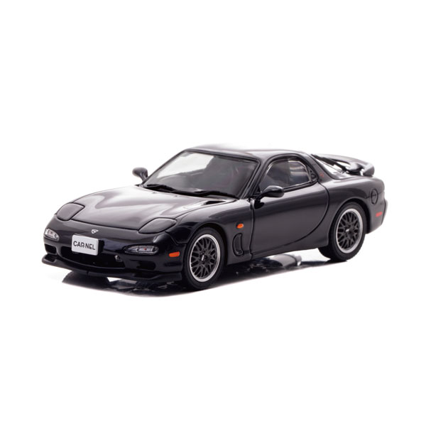 発売予定日入荷日未定メーカーCARNEL登場作品---商品詳細1993年に登場した「アンフィニRX-7 Type RZ」は、RX-7誕生15周年記念の150台限定モデル。Type RZには、BBS製17インチアルミホイール、高性能タイヤ、ビルシュタイン製ダンパー、強化トルセンLSDなど、走行性能を高める特別装備を採用。さらに後席を取り払った2シーター仕様とすることで、実用性よりも純粋な走りを優先した一台に仕上げられています。FD3SのRX-7は1997年の途中までは当時の販売チャンネルであるアンフィニの名前が入り、車体前後のエンブレムもアンフィニのマークとなっていました。1/43スケールのダイキャスト製(亜鉛合金)塗装済み完成品で、可動部のないディスプレイモデルです。限定200台での商品化となります。原型製作---サイズ1/43スケール商品仕様ダイキャスト製ミニカーパッケージ---備考2026年10月発売予定ですが、発売が大幅に変更となる可能性があるため、入荷日未定とさせていただいております。※商品の画像は試作品、実機・実車、イメージCGなどを内容の補助的説明として掲載いたしておりますので、実際の商品と異なる場合が御座います。個数制限お1人様1個まで■ ご予約商品全般に関するご注意当店では十分な数量を発注したうえでご予約を承っておりますが、生産上の都合などにより、入荷直前で数量を調整されてしまう場合が稀に御座います。その場合メールでご連絡のうえ、原則ご注文先着順でのご提供となります。また、複数個のご注文を減数させて頂いたり、ご注文自体を取り消しとさせて頂く場合が御座います。予めご了承頂けますようお願い致します。※2019年4月1日より、ご予約商品はお支払い方法に関わらず単体のみでの受付となります。上記日時以降にご予約商品を複数同時にご注文された場合、自動的にキャンセル処理が行われますのでご注意下さい。2019年3月31日以前にご注文の場合、同梱・分割につきましては以下からご確認下さい。ご注文管理システム概要※商品の大幅な延期についてメーカーの都合により発売の大幅な遅れが発生する可能性がございます。発売延期発生から1年以上情報が途絶えたものは、当店の判断で受注を一旦白紙とさせて頂く場合が御座います。正確な情報が入り次第、改めて受注を取り直し致します。また、2019年4月1日より、注文日より1年以上経過したご注文は、システム上強制キャンセルされることとなりました。予めご了承下さい。※ご予約商品のキャンセルについてご注文のキャンセルは発売延期時等も含み原則不可となりますので、十分ご検討の上お申し込み下さい。代金引換発送後の受け取り拒否などは、往復分の送料等諸経費をご請求させて頂きます。尚、複数個（2個以上）のご注文、海外メーカーの商品、1万円を超える高額商品のご注文はキャンセルを一切承る事が出来ませんので、十分ご検討のうえご注文下さい。また、キャンセル履歴のある方のご注文は、当店の判断でご注文をお断りさせて頂く場合が御座いますので予めご了承下さい。※商品の発送時期について◎ ご予約商品は入荷翌営業日より発送されます。営業日に付きましては、トップページのカレンダーをご確認下さい。入荷日が週末にあたる場合は、翌週の発送になります。お急ぎの発送に対応出来ない場合が御座いますので予めご了承下さい。※長期のお取り置きはしておりません。※当社が運営する他店舗でのご注文とはおまとめが出来ません。※お引越しや長期出張の際は事前にメールでご連絡下さい。※ラッピングサービス、海外発送は行っておりませんので予めご了承下さい。JAN CODE：4580198725900