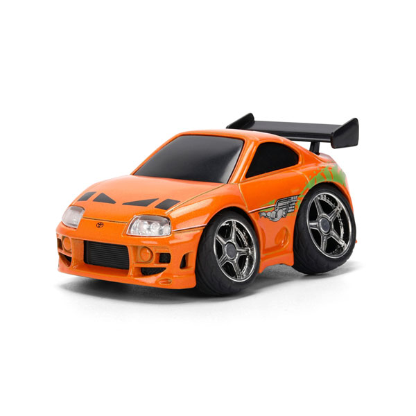 発売予定日入荷日未定メーカーJada Toys登場作品ワイルド・スピード商品詳細映画『ワイルド・スピード』に登場する人気車種を、絶妙なバランスでデフォルメ（誇張変形）したシリーズ。タイヤ（ホイール）を上から軽く押し込むことで、ドリフト車特有のネガティブキャンバー（タイヤが「ハの字」に傾くスタンス）へ変形可能なギミックを搭載。またデフォルメされたコミカルな見た目ながらも、ボディにはダイキャストを使用しているため、ずっしりとした重量感と高級感が魅力。ドムのダッジ・チャージャーやブライアンのスープラといったおなじみの名車が、かわいくもカッコいい独自スタイルにアレンジされており、コレクション性の高い人気シリーズです。原型製作---サイズ1/43スケール商品仕様ダイキャスト製ミニカーパッケージ---備考2026年10月発売予定ですが、発売が大幅に変更となる可能性があるため、入荷日未定とさせていただいております。※商品の画像は試作品、実機・実車、イメージCGなどを内容の補助的説明として掲載いたしておりますので、実際の商品と異なる場合が御座います。個数制限お1人様2個まで■ ご予約商品全般に関するご注意当店では十分な数量を発注したうえでご予約を承っておりますが、生産上の都合などにより、入荷直前で数量を調整されてしまう場合が稀に御座います。その場合メールでご連絡のうえ、原則ご注文先着順でのご提供となります。また、複数個のご注文を減数させて頂いたり、ご注文自体を取り消しとさせて頂く場合が御座います。予めご了承頂けますようお願い致します。※2019年4月1日より、ご予約商品はお支払い方法に関わらず単体のみでの受付となります。上記日時以降にご予約商品を複数同時にご注文された場合、自動的にキャンセル処理が行われますのでご注意下さい。2019年3月31日以前にご注文の場合、同梱・分割につきましては以下からご確認下さい。ご注文管理システム概要※商品の大幅な延期についてメーカーの都合により発売の大幅な遅れが発生する可能性がございます。発売延期発生から1年以上情報が途絶えたものは、当店の判断で受注を一旦白紙とさせて頂く場合が御座います。正確な情報が入り次第、改めて受注を取り直し致します。また、2019年4月1日より、注文日より1年以上経過したご注文は、システム上強制キャンセルされることとなりました。予めご了承下さい。※ご予約商品のキャンセルについてご注文のキャンセルは発売延期時等も含み原則不可となりますので、十分ご検討の上お申し込み下さい。代金引換発送後の受け取り拒否などは、往復分の送料等諸経費をご請求させて頂きます。尚、複数個（2個以上）のご注文、海外メーカーの商品、1万円を超える高額商品のご注文はキャンセルを一切承る事が出来ませんので、十分ご検討のうえご注文下さい。また、キャンセル履歴のある方のご注文は、当店の判断でご注文をお断りさせて頂く場合が御座いますので予めご了承下さい。※商品の発送時期について◎ ご予約商品は入荷翌営業日より発送されます。営業日に付きましては、トップページのカレンダーをご確認下さい。入荷日が週末にあたる場合は、翌週の発送になります。お急ぎの発送に対応出来ない場合が御座いますので予めご了承下さい。※長期のお取り置きはしておりません。※当社が運営する他店舗でのご注文とはおまとめが出来ません。※お引越しや長期出張の際は事前にメールでご連絡下さい。※ラッピングサービス、海外発送は行っておりませんので予めご了承下さい。JAN CODE：4548565533817