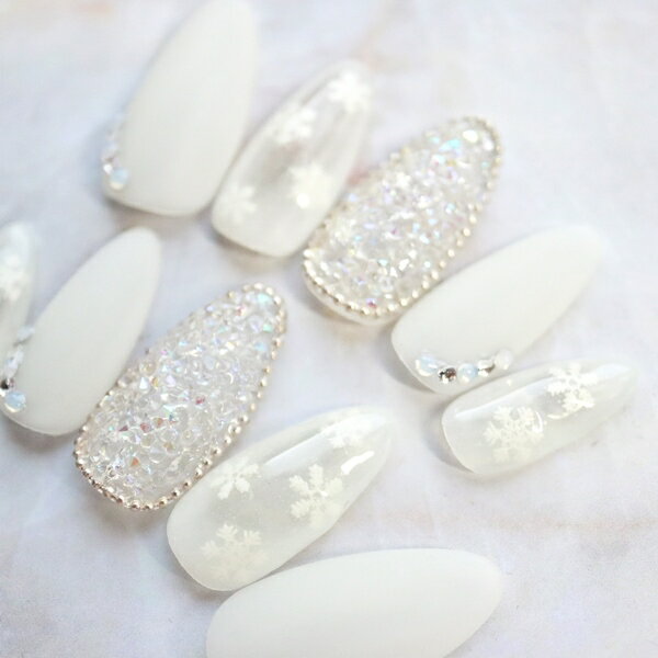 ジェルネイル ホワイト結晶マットクリスタル敷き詰め クリスマス 冬ネイル 白 ネイルチップ 付け爪 キ..