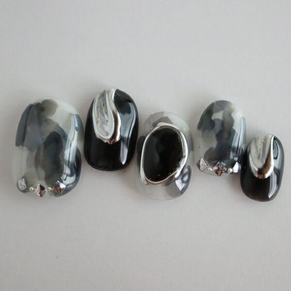 ネイルチップ モノトーンニュアンス メタルシルバー サイズオーダー 付け爪 メンズネイル ブラック ホワイト