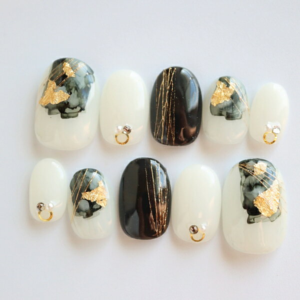 ネイルチップ モノトーンニュアンスアート 金箔 成人式 和風 着物 シンプル プチプラ 和装 ブラック 黒