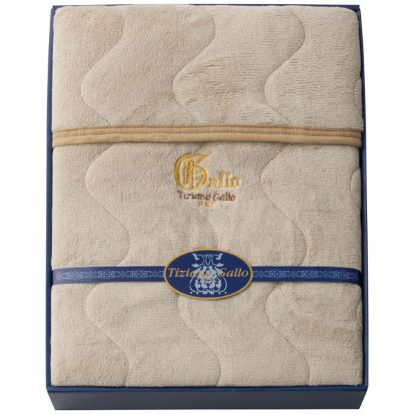 ●ふわふわの感触に包まれてあったか快適。●箱サイズ：36×46×10cm●現品サイズ・内容：100×205cm敷パット1枚・表地:ポリエステル100％・裏地:ポリエステル80％・綿20％・詰めもの:ポリエステル100％・［中国製］●重さ：1...