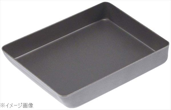 ●ココパンは、出来たて熱々をそのまま食べられる「鉄のお皿」。●「クック&サーブ」をコンセプトに、フライパンをそのままお皿として使う、新しい「食スタイル」の提案です。●特殊熱処理(窒化)により、鉄フライパンの「3つの負」(1.空焼きが必要、2.サビつく、3.焦げ付く)を解消しました。日本国内でひとつひとつ手作りされた、一生使えるフライパンです。●本体:冷間圧延磨き鋼板外寸(mm)134×184 底：127×165 内寸(mm) 深さ：30 重量0.5kg