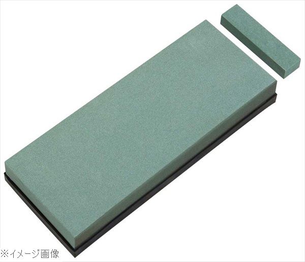 ●面修正砥石付。●長めの刃物も研ぎやすい大型砥石です。外寸(mm)225×90×H28 ケース収納時：260×104×H30