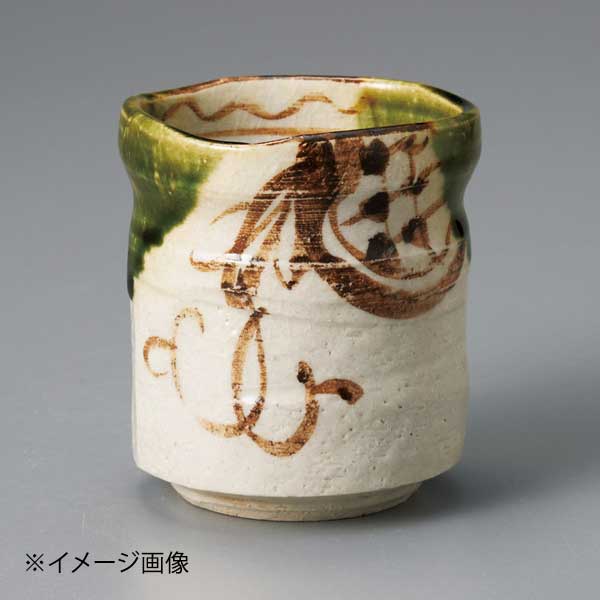 織部花湯呑
