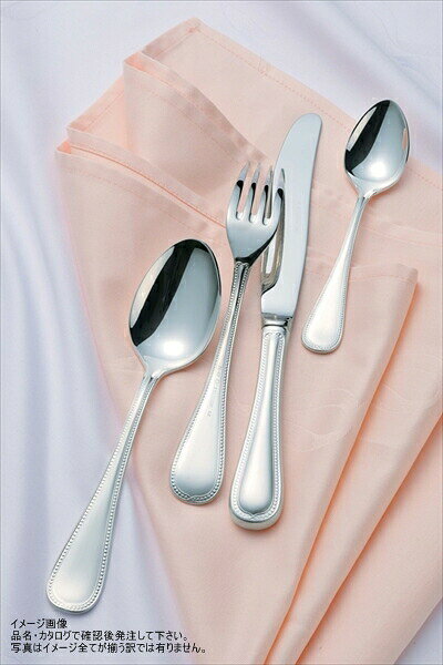 Silver Plated LiaisonSA 18-12 リゾン銀仕様 材 質:18-12ステンレス鋼 処 理:銀メッキ/ハーフサテン・ベルベット仕上TM メッキ厚:3.8μ オープンストック:44アイテム※幅表示サイズの( )内表記は刃渡りとなります。※HHマークの製品はハンドル部が空洞(モナカ)です。●洗浄機使用の場合は、洗剤メーカー又は代理店に御相談の上 使用してください。●洗剤によっては腐蝕する場合がありますので御注意ください。規格_全長(mm)_幅(mm)_アーティクルNo._ハンドル構造_容量(cc):サラダサービススプーン_199_45_37__