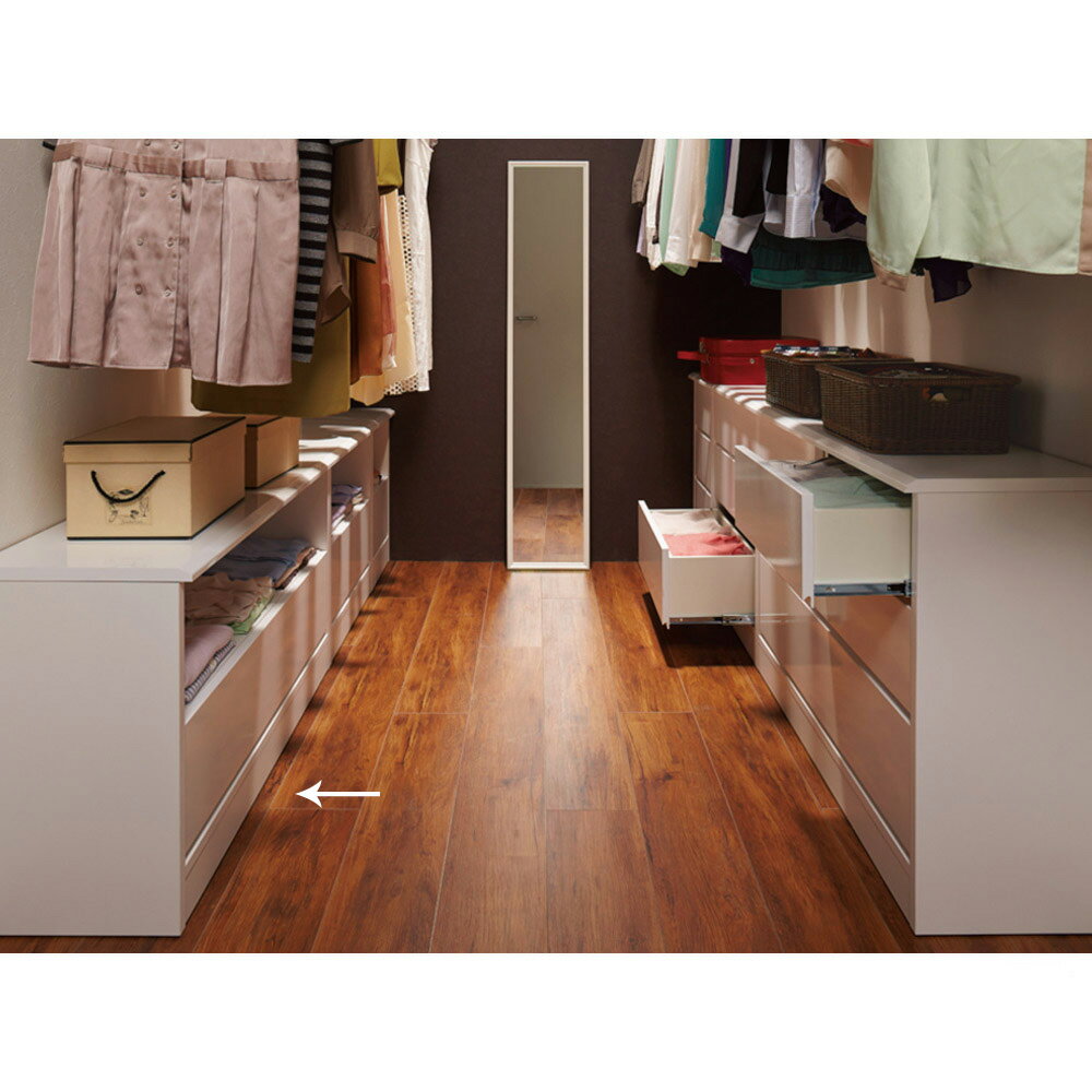 世界でただひとつ、ここはあなただけの衣装部屋。ウォークインクローゼットのハンガー下の空間を無駄なく有効活用。見た目に美しく機能的な収納システム。幅60・100の2サイズと幅29〜59cmオーダータイプを組み合わせれば、まるで作り付け家具のよ...