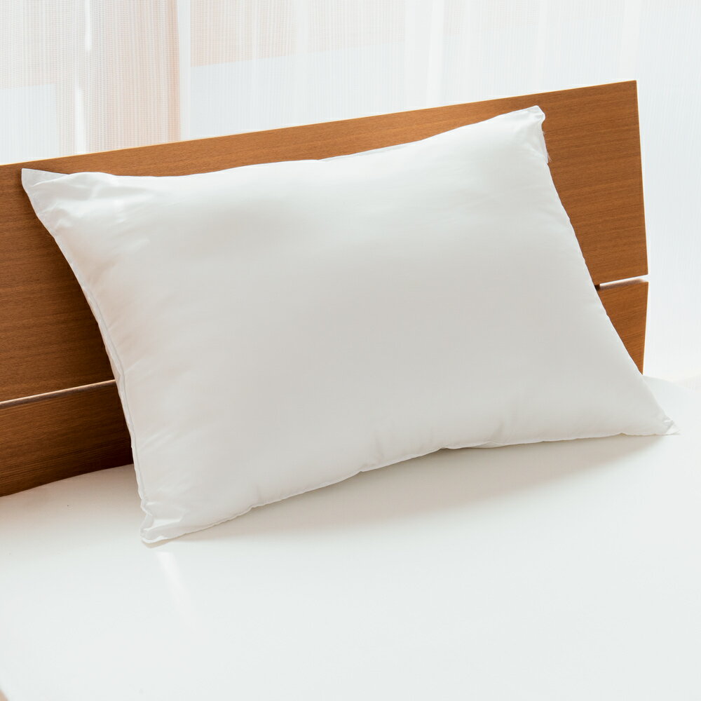 【クーポン最大5千円OFF 12/4 20時から4h限定】 ミクロガード（R）プレミアム 清潔布団シリーズ 洗える枕 普通判 枕 584107