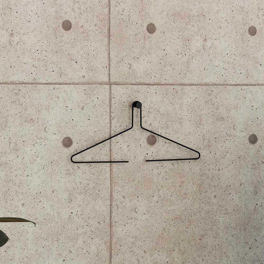 【クーポン10％OFF 3/11 1：59迄】 KUROSHIRO/クロシロシリーズ ハンガー 2個＋フック 衣類ハンガー スカート スラックスハンガー 衣類収納 H91009 ＼LINE友だち登録でクーポン／