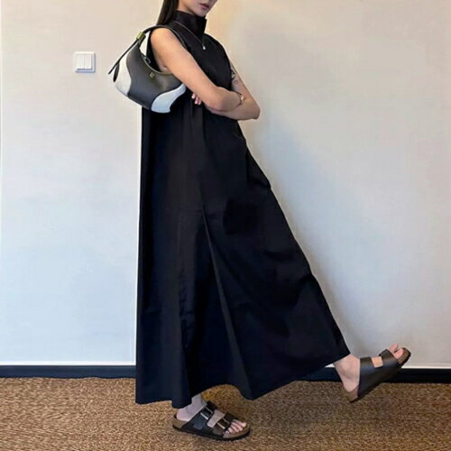 ハイネック ボリュームシルエット ノースリーブ マキシ ロング ワンピース《ブラック》