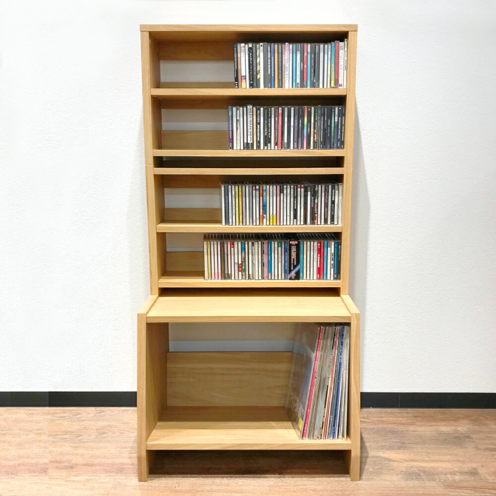 【スタッキングラック 3段 ANGLE × CD RACK × CD RACK FLAT】 スタッキングラック ディスクユニオン DISK UNION レコードラック CDラック 自由に組み合わせて使うことが出来るスタッキングラック。最大で高さ3段までスタッキングが可能です。[ANGLE] × [CD RACK] × [CD RACK FLAT] の3段セット こちらはANGLE × CD RACK × CD RACK FLATの3段セットになります。サイズ(約) : 幅607 × 奥行436 × 高さ1240 (mm)ANGLE：サイズ(約) : 幅607 × 奥行436 × 高さ480 (mm)LPレコード約140枚収納可能※スタッキングして使う場合は必ず最下段でご使用ください。CD RACK：サイズ(約) : 幅607 × 奥行180 × 高さ415 (mm)CD約110枚収納可能 ※上下2段使用時CD RACK FLAT：サイズ(約) : 幅607 × 奥行180 × 高さ385 (mm)CD約110枚収納可能 ※上下2段使用時※天板がフラット※スタッキングして使用の場合は、必ず最上段でご使用ください。※組立式になります。※こちらの商品はメーカー直送商品の為、他の商品との同梱はできません。★出荷メーカーの都合により、出荷まで1週間程度頂く場合がございます。また、休日、祝日はメーカーがお休みの為、この期間ご注文頂いた商品は翌営業日以降の発送となります。年末年始、お盆、ゴールデンウィーク等メーカーが長期休暇中の場合、発送が遅れる事がございます。 5