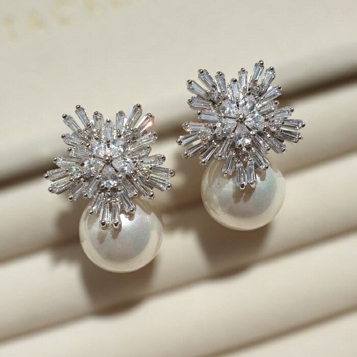 Rakuten - キュービックジルコニア パール ピアス イヤリング 結婚式 ブライダル ウェディング 大ぶり ビジュー アクセサリー パーティー 発表会 演奏会 卒業式 卒園式 二次会 花嫁 ブライダルアクセサリー お呼ばれ
