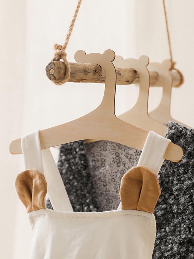 ベビーハンガー 10本 木製 子供用ハンガー キッズハンガー 子供服 室内 クローゼット 可愛い ディスプレイ 洋服 滑らない 跡がつかない 省スペース 厚くする 耐久性あり おしゃれ 多目的 収納式