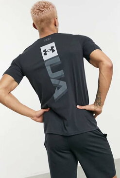 アンダーアーマー Under Armour ロゴ Tシャツ　トレーニング　ジム　フィットネス　トップス コーディネート 20代 30代 40代 ファッション コーディネート