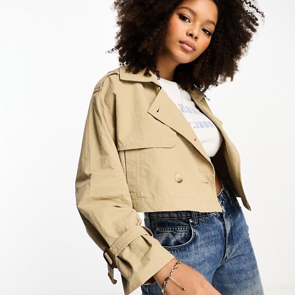 ストラディヴァリウス Stradivarius Stradivarius クロップド トレンチ コート (キャメル) アウター レディース 女性 インポートブランド 小さいサイズから大きいサイズまでのサムネイル