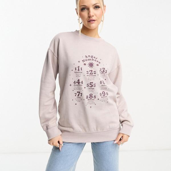 ウォッシュド パープルのハートブレイク エンジェル ナンバー グラフィック スウェットシャツ トップス レディース 女性 インポートブランド 小さいサイズから大きいサイズまでのサムネイル