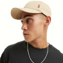 商品説明 Levi's cap with logo in cream 【セレクトショップ diva closetとは？!】 オリジナルブランドに力をいれた京都のセレクトショップです。 インポートブランドをセレクトした様々なブランドも取り扱いしております。 Details ・リーバイス製アクセサリー ・上から撮ろう ・パネルクラウン ・ロゴタブ ・湾曲した峰 ・調節可能なバックルストラップ SIZE ▼サイズ表はこちら▼ 納期 ※納期に約10日ほどお時間頂きます。 ※海外発注商品のため土日祝日以外の発注・発送になりますのでご注意くださいませ。 工場がお休みの場合は納期に遅れが出ます。 ご使用日のお決まりの場合は予め備考欄にご記入くださいませ。 返品/交換 ※返品交換は商品到着頃5日以内に弊社までお送り頂いた商品のみ可能 ご返送の際はお客様負担ですが、交換の際の送料は弊社負担となります。 発注後のキャンセル・変更の場合はキャンセル料金がかかりますのでご了承下さいませ。