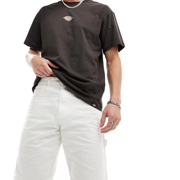 商品説明 Dickies duck canvas shorts in off white 【セレクトショップ diva closetとは？!】 オリジナルブランドに力をいれた京都のセレクトショップです。 インポートブランドをセレクトした様々なブランドも取り扱いしております。 Details ・ディッキーズのショートパンツ ・ショートカット ・レギュラーライズ ・ベルトループ ・機能的なポケット ・ブランドパッチ ・レギュラーフィット ・モデル身長: 190cm/ 32サイズ着用 SIZE ▼サイズ表はこちら▼ 納期 ※納期に約10日ほどお時間頂きます。 ※海外発注商品のため土日祝日以外の発注・発送になりますのでご注意くださいませ。 工場がお休みの場合は納期に遅れが出ます。 ご使用日のお決まりの場合は予め備考欄にご記入くださいませ。 返品/交換 ※返品交換は商品到着頃5日以内に弊社までお送り頂いた商品のみ可能 ご返送の際はお客様負担ですが、交換の際の送料は弊社負担となります。 発注後のキャンセル・変更の場合はキャンセル料金がかかりますのでご了承下さいませ。