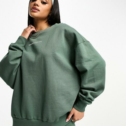 ASOS Weekend Collective オーバーサイズ スウェットシャツ(カーキ色、背面に大きなロゴ入り) トップス レディース 女性 インポートブランド 小さいサイズから大きいサイズまで ASOS Weekend Collective オーバーサイズ スウェットシャツ(カーキ色、背面に大きなロゴ入り) トップス レディース 女性 インポートブランド 小さいサイズから大きいサイズまで