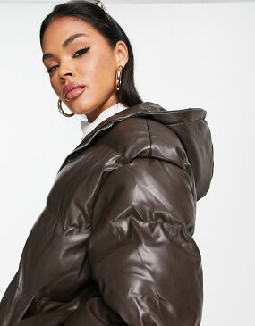 エヌエーケイディー NA-KD NA-KDフェイクレザーパッド入りロングコート、フード付きブラウン アウター レディース 女性 インポートブランド 小さいサイズから大きいサイズまで