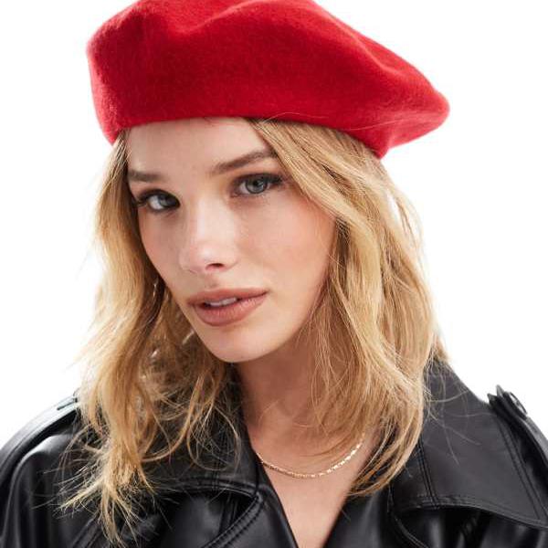アクセサライズ Accessorize 赤いウールのベレー帽をアクセサリーとして 帽子 レディース 女性 インポートブランド