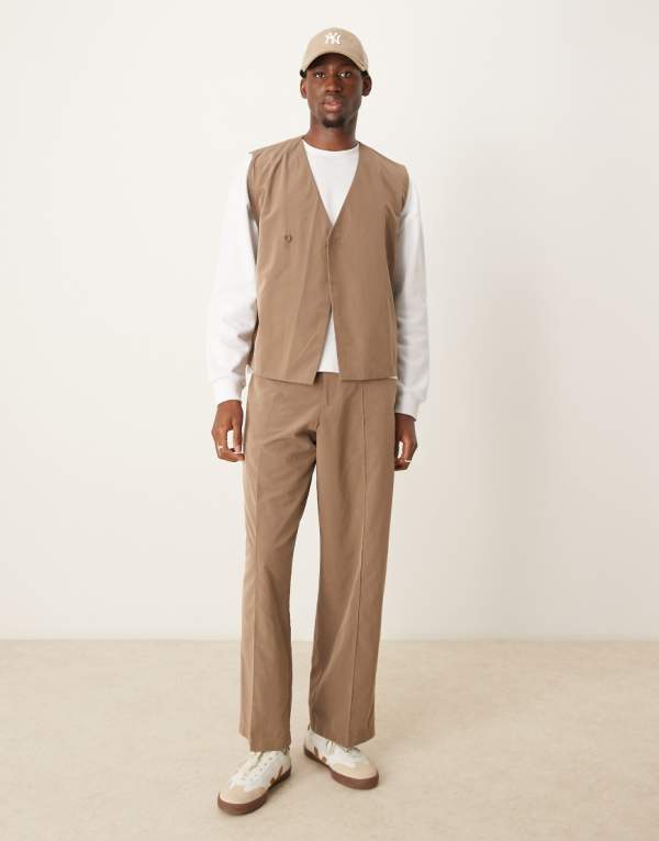 エイソス ASOS asos ASOS DESIGN スマート コーディネイト ウエストコート (ブラウン テクニカル ファブリック) ベスト メンズ 男性 インポートブランド 小さいサイズから大きいサイズまで
