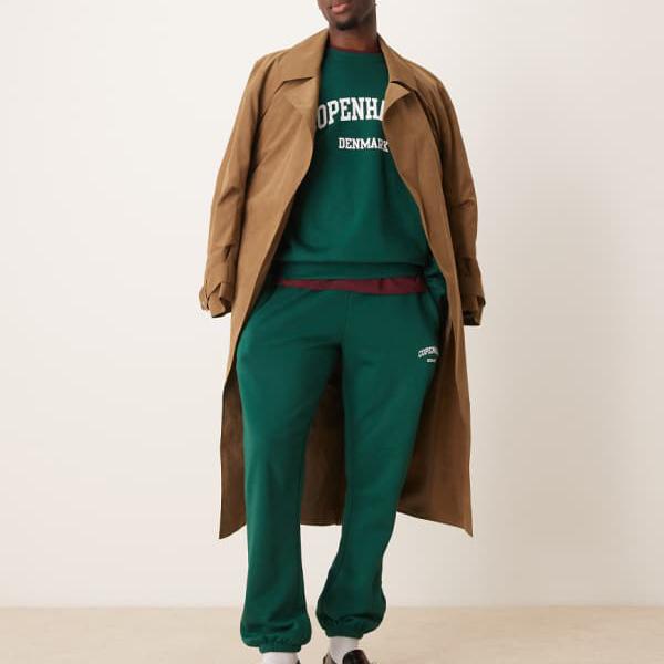 ニュールック New Look ニュールックコペンハーゲンのダークグリーンのジョガーコーデ パンツ ボトム メンズ 男性 インポートブランド 小さいサイズから大きいサイズまで