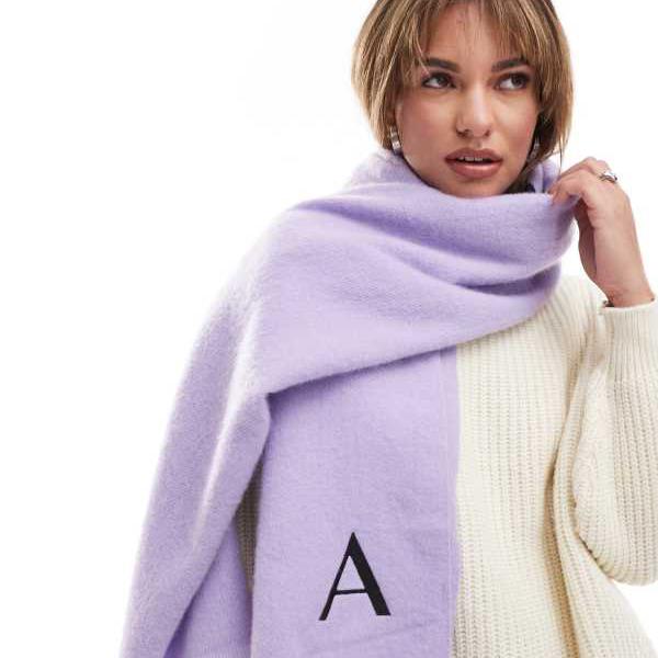 エイソス ASOS asos ASOS DESIGN モノグラム 切りっぱなし スカーフ A イニシャル ライラック レディース 女性 インポートブランド