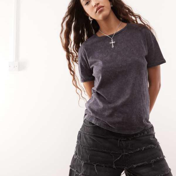 ノイズィーメイ Noisy May ノイジーメイのウォッシュドチャコールのボックスTシャツ トップス レディース 女性 インポートブランド 小さいサイズから大きいサイズまで