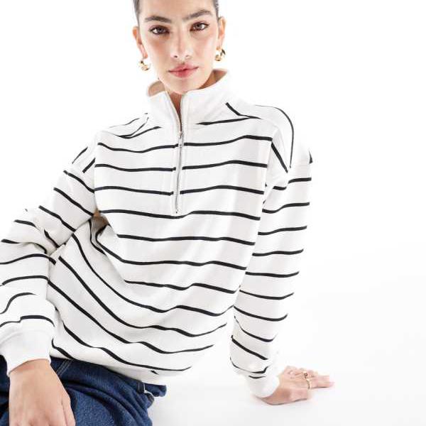 Cotton On(コットンオン)半袖 Tシャツ クロップド丈 1966 楽天市場】Cotton onの通販