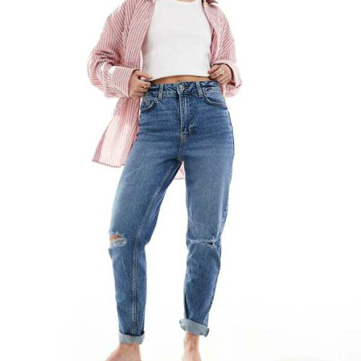 ニュールック New Look ミッドブルーのリップド加工を施したニュールックのママジーンズ パンツ ボトム レディース 女性 インポートブランド 小さいサイズから大きいサイズまで ニュールック New Look ミッドブルーのリップド加工を施したニュールックのママジーンズ パンツ ボトム レディース 女性 インポートブランド 小さいサイズから大きいサイズまで