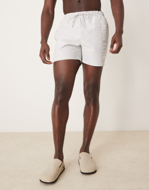 カルバンクライン Calvin Klein カルバン・クライン インテンス パワー ロゴ スイムショーツ グレー 水着 メンズ 男性 インポートブランド 小さいサイズから大きいサイズまで