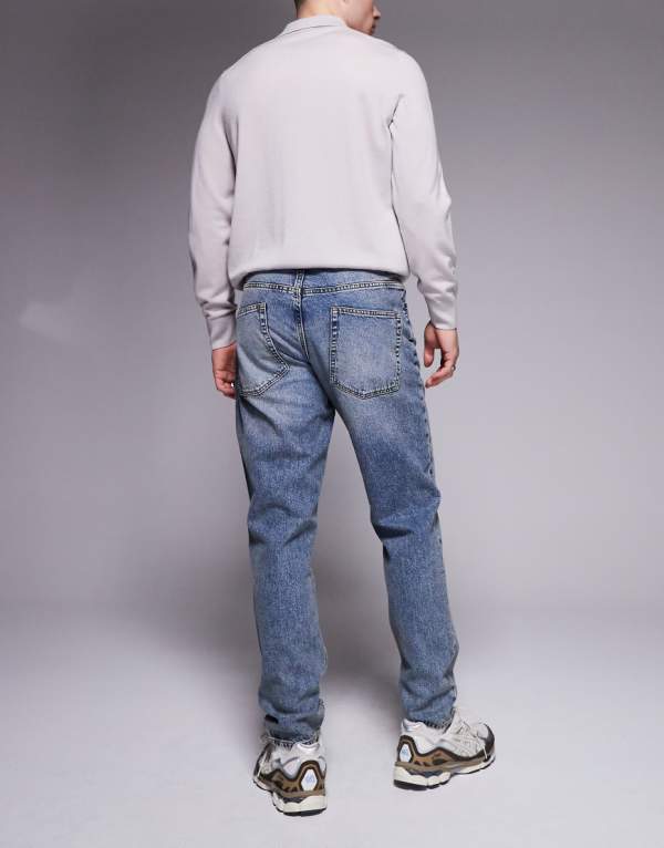エイソス ASOS asos ASOS DESIGN テーパードフィットジーンズ ミッドウォッシュブルー パンツ ボトム メンズ 男性 インポートブランド 小さいサイズから大きいサイズまで