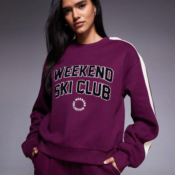 Weekend Collectiveのスキークラブデザイン入りコーディガン、プラムカラーのヘビーウェイトスウェット..