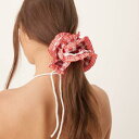 エイソス ASOS asos ASOS DESIGN ギンガムチェック レイヤード シュシュ(フリルディテール、レッド) アクセサリー レディース 女性 インポ...