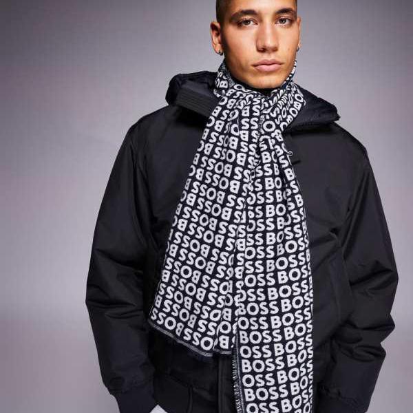 ボス・タディックのロゴプリントスカーフ（ネイビー） アクセサリー　メンズ 男性 インポートブランド