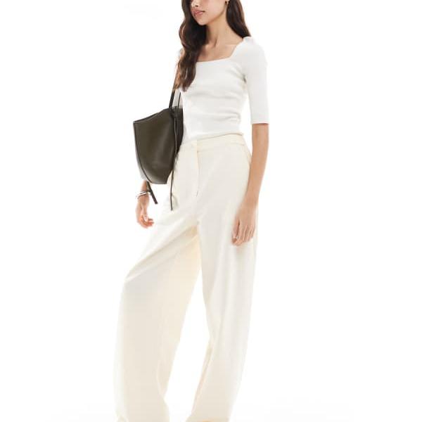 エイソス ASOS asos ASOS DESIGN クリーム色のゆったりとしたストレートレッグの長めテーラードパンツ ボトム レディース 女性 インポートブランド 小さいサイズから大きいサイズまで