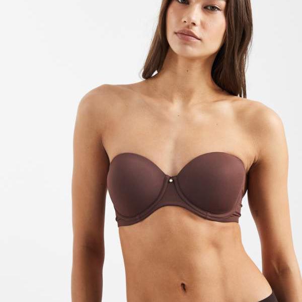 エイソス ASOS asos ASOS DESIGN モールドマルチウェイストラップレスブラ（チョコレート） 下着 レディース 女性 インポートブランド 小さいサイズから大きいサイズまで