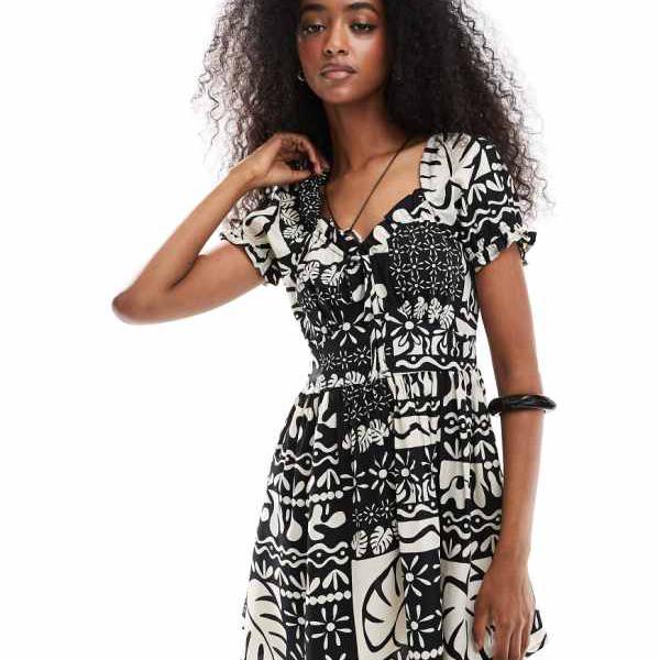 Wednesday's Girl Wednesday's Girlのパフスリーブプリントスモックミニドレス（ブラック） ワンピース..