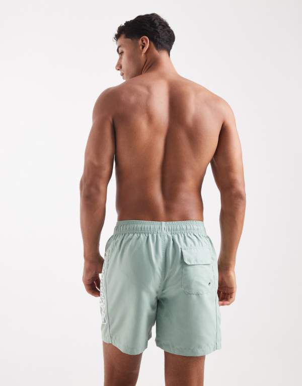 バブアーインターナショナル Barbour バブアー ライトグリーンのBarbour Internationalロゴ入りスイムショーツ 水着 メンズ 男性 インポートブランド 小さいサイズから大きいサイズまで