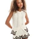 ミスセルフリッジ Miss Selfridge ミスセルフリッジのクロシェストライプウエストコート(クリーム色) トップス レディース 女性 インポートブランド 小さいサイズから大きいサイズまで
